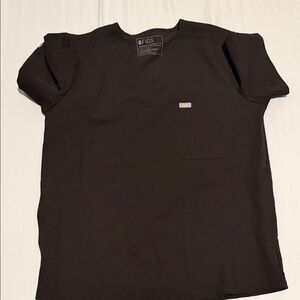 FIGS Men's Black Short Sleeve Scrub Top